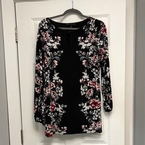 White House Black Market Black and pink/burgundy/white Floral Long Sleeve Top.